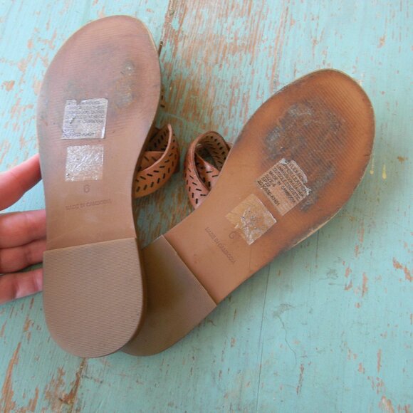 MADEWELL BROWN LEATHER PERFORATED CRISS-CROSS SANDALS SZ 6 - Picture 5 of 6